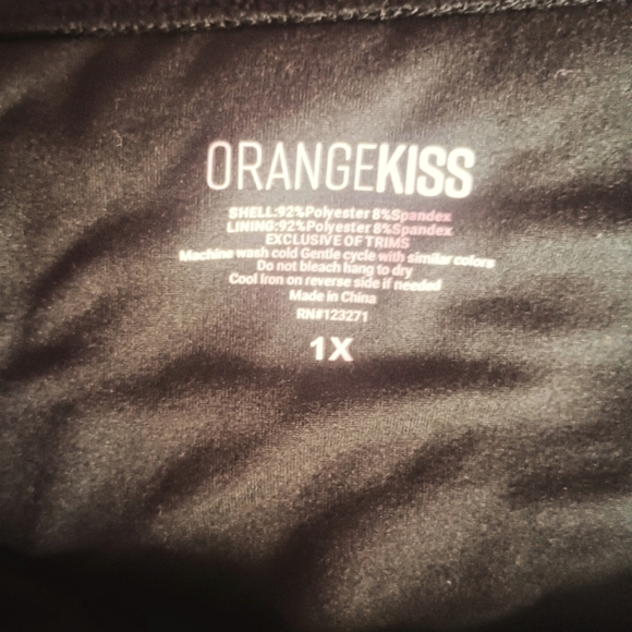 Orange Kiss Ladies Jet Black  Halter Pullover Top (Size 1X) - Picture 6 of 6